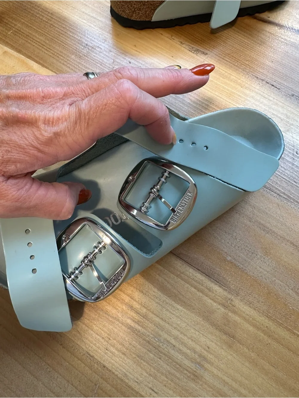 Arizona Big Buckle Natural Leather Patent in Surf Green Size 36